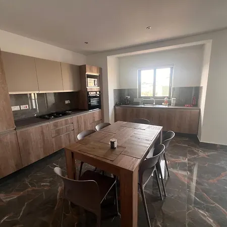 Stella Maris Mansions Apartment *